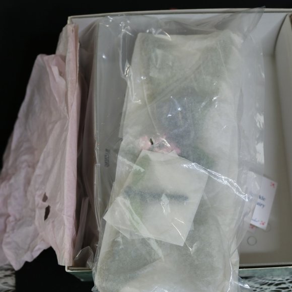 Madame Alexander Doll - Purple Sparkle Dragonfly Fairy - Picture 7 of 7